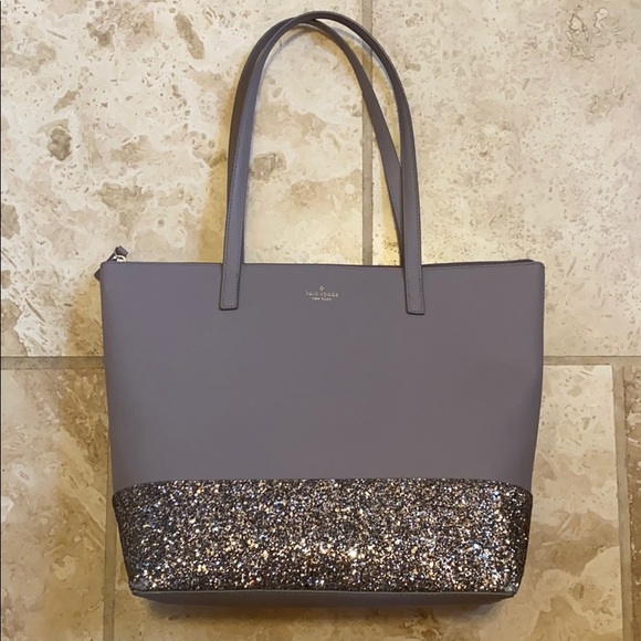 kate spade Handbags - Penny Greta Court large tote in color city scape